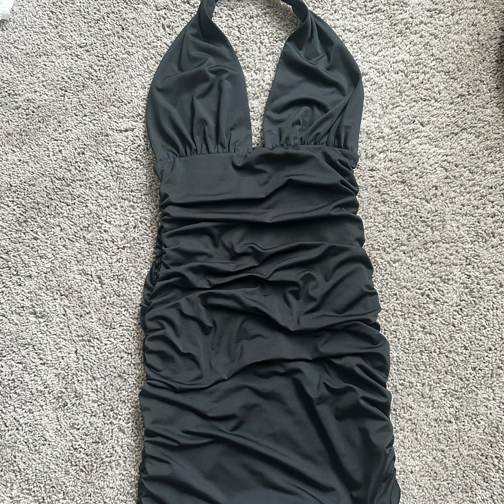 Black halter Princess Polly dress size 6